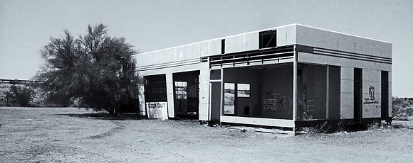 2018_Abandoned_Building_AZ_GC_0013