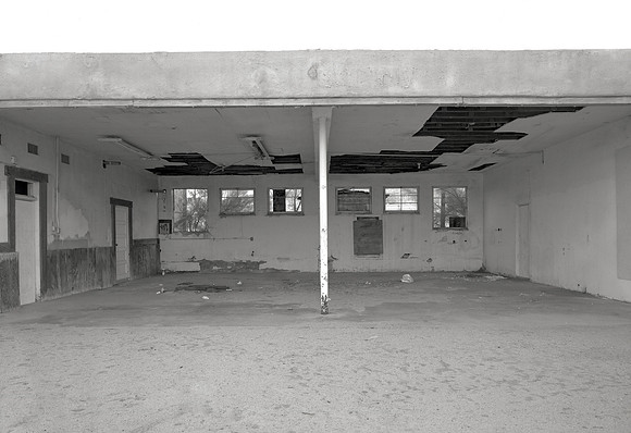 20181016_0205_Working_Reduced_20190611 Broke as garage, 4x5, Tmax100, Schneider 90mm Super Angulon 90mm, f/5.6, Tmax Developer.